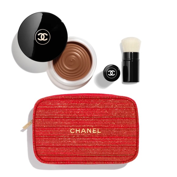 Chanel Essentials Set Glow Forth Bronzer Set-Bronzer, Brush, red bag - Picture 2 of 3